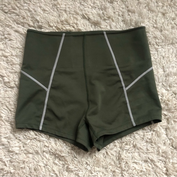 FP Movement You’re A Peach Bike Shorts - Picture 1 of 3